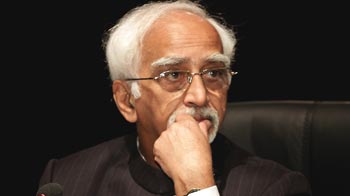 Video : Vice-President elections: Hamid Ansari appears set for 2nd term as voting begins