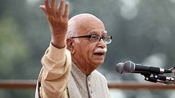 Video : Advani's blog on 2014 upsets Sena, Yeddyurappa, but pleases Nitish's party