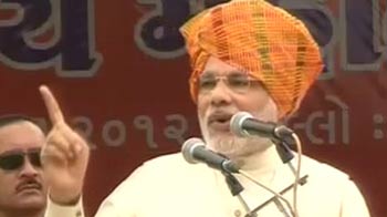 Modi questions PM's silence on Mumbai violence