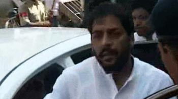Air hostess suicide - Gopal Kanda to surrender shortly