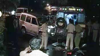 मुंबई में टाटा सूमो ने पांच पुलिसवालों को कुचला