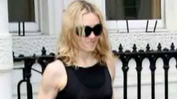 Video : Watch: Madonna's gym, Gwen Stefani's abs at 42