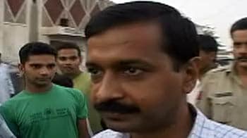 Video : Denied permission for protest, Kejriwal says police is 'slave of corrupt govt'