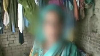 Video : Woman allegedly stripped for having an affair