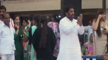 Now, a video that shows Geetika at Gopal Kanda's election rally