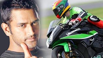 धोनी का बाइक प्रेम परवान चढ़ा, रेसिंग टीम लॉन्च की