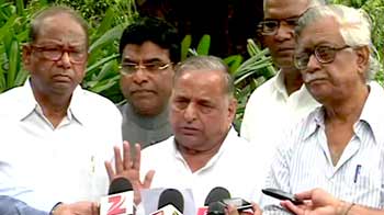 न्यूजरूम : मुलायम ने खोला मोर्चा