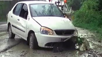 हरियाणा में शराब तस्करों ने पुलिसवाले को कार से रौंदा हरियाणा में शराब तस्करों ने पुलिसवाले को कार से रौंदा