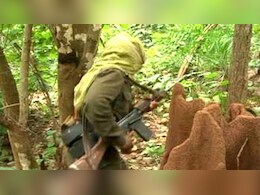 Chhattisgarh News: कमांडर के एनकाउंटर के बाद बौखलाए नक्सली, बीजापुर में की ग्रामीण की हत्या