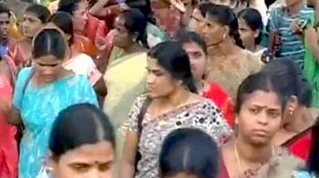 गैर-कामकाजी पत्नियों के लिए सरकार लाएगी बिल