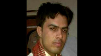 दिल्ली : बदमाशों ने किया पुलिसवालों पर चाकू से हमला दिल्ली : बदमाशों ने किया पुलिसवालों पर चाकू से हमला