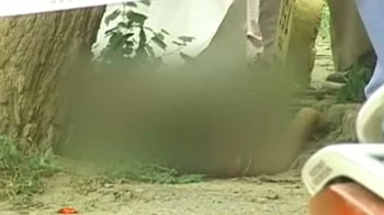 बच्चे को स्कूल छोड़कर लौट रही महिला को गोली मारी बच्चे को स्कूल छोड़कर लौट रही महिला को गोली मारी