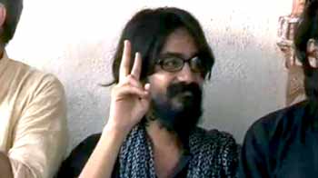 कार्टूनिस्ट असीम त्रिवेदी जेल से रिहा