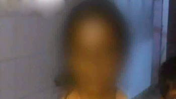 बिहार में सिरफिरे लड़के ने युवती पर तेजाब फेंका