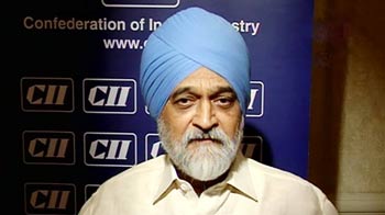 Looking at consistent and sustained 8% growth: Montek