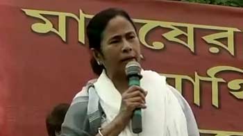 Video : Government should not cross Lakshman Rekha: Mamata on FDI, fuel hike