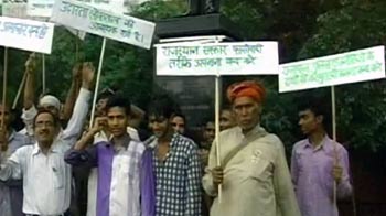 पत्रकार ने फेसबुक पर डाला विवादित कार्टून, केस दर्ज