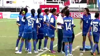 Video : Indian women's team defends SAFF title