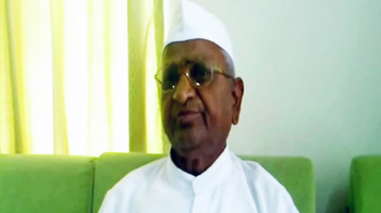 अन्ना हजारे ने अरविंद केजरीवाल से बनाई दूरी?