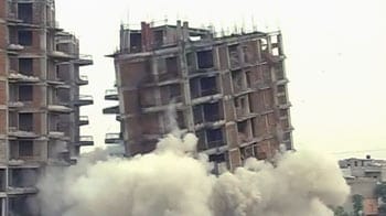 Video : जयुपर : धमाके से गिराई अवैध नौ मंजिला इमारत