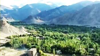 हिमालय की गोद में बसा खूबसूरत लेह