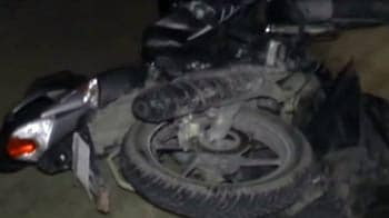 Videos : गाजियाबाद : ट्रक ने सात पुलिसवालों को कुचला, तीन मरे