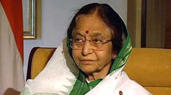 Former President Pratibha Patil in trouble over gifts