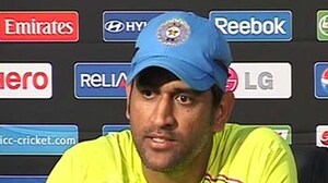 India to play five bowlers vs Australia, says Dhoni