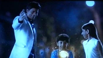 Video : SRK promotes 'progressive' West Bengal in new ad