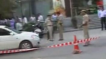 Videos : डिफेंस कालोनी लूट : चार हिरासत में, 1.50 करोड़ बरामद
