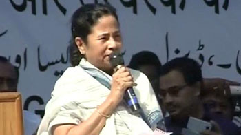 Video : Mamata invites Mulayam, Sharad to rally, says will form federal front