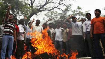 The 9 O'clock News: The biggest stories (Oct 1, 2012)