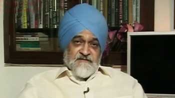 Indian economy will turn a corner by March 2013: Montek