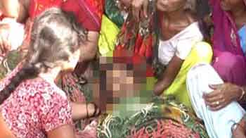 In Uttar Pradesh, cops on VIP duty, dead farmers lay on road In Uttar Pradesh, cops on VIP duty, dead farmers lay on road