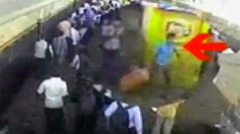 स्टेशन पर मिली लाश : पुलिस ने मांगी मीडिया से मदद