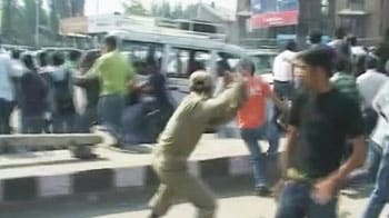 J&K police lathicharge daily wage workers protesting outside Assembly