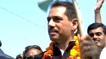 Video : DLF-Robert Vadra deal: Documents counter Haryana government's claim