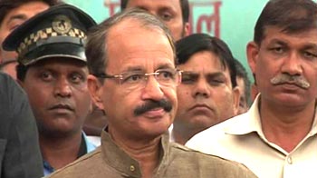 Congress rejects Kejriwal's fresh charges against Robert Vadra, DLF