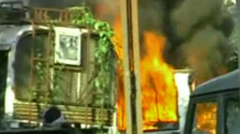 मधुबनी में छात्र की हत्या पर भीषण आगजनी, तोड़फोड़