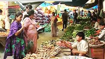 मुद्रास्फीति साल के उच्चतम स्तर पर पहुंची