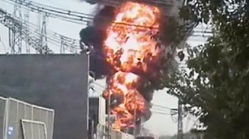 ओखला : ट्रांसफार्मर में लगी भीषण आग