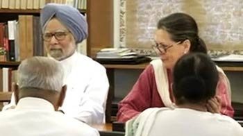 मंत्रिमंडल फेरबदल : कुछ होंगे 'इन', कुछ 'आउट' मंत्रिमंडल फेरबदल : कुछ होंगे 'इन', कुछ 'आउट'