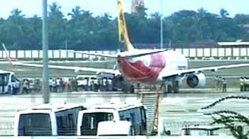 Video : Air India hijack drama: FIR against 6 passengers; 4 entered cockpit, says DGCA