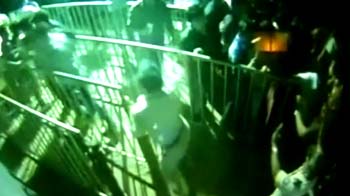Caught on camera: Pune cop creates ruckus at Enrique concert