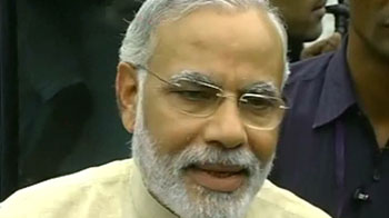 संघ की शरण में मोदी, गुजरात चुनाव पर चर्चा