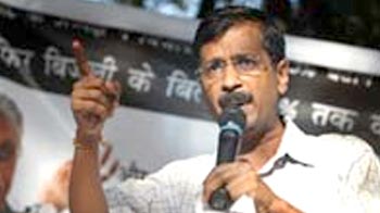 Kejriwal challenges PM, Sonia to a public debate; I'm ready, says Digvijaya