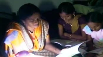 Video : 16 hour power cuts in parts of Tamil Nadu
