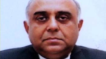 आखिर दागी अफसर के पीछे है कौन!