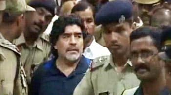 Video : Diego Maradona arrives in Kochi to tumultuous welcome