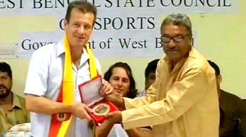 Dunga enjoys Durga Puja